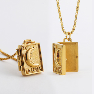 Europe and the United States cross-border stainless steel moon love opening and closing photo album medieval photo frame necklace photo pendant retro accessories