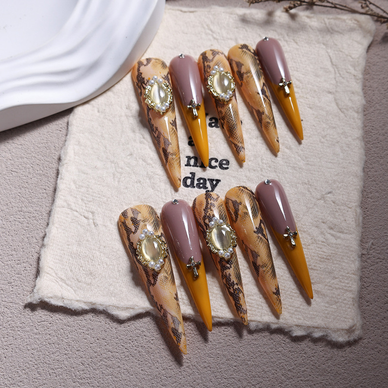 10Pcs5Cm Snake Pattern Long Tip with Gemstones Handmade Press-On Fake Nails Exported to Europe and the United States Wearable Nails