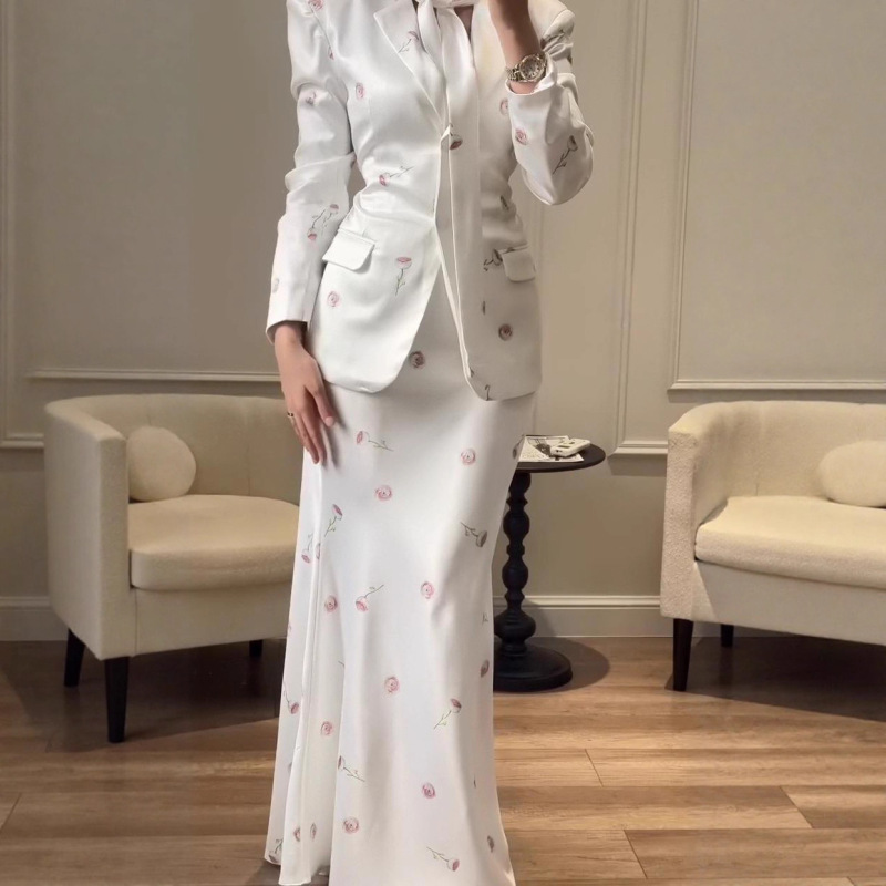 跨境外贸欧美女装2025年秋季新款碎花清新柔美气质长裙时尚套装|undefined