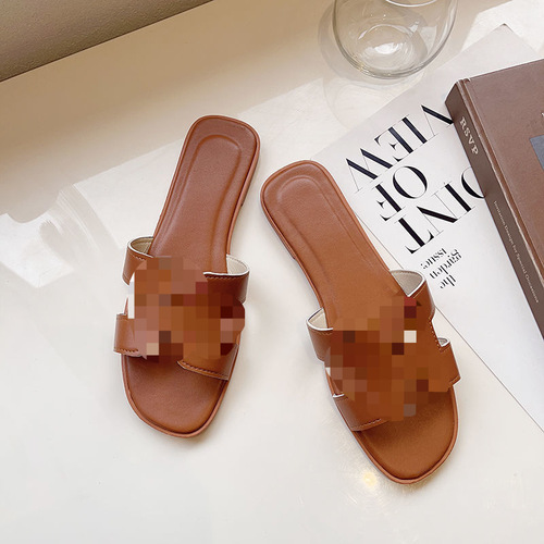h slippers women's foreign trade large size 2024 summer new flat bottom beach shoes sandals ins casual versatile slippers 