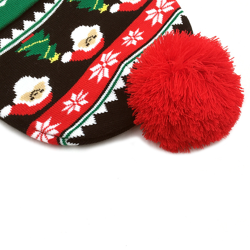 Unisex Cute Retro Christmas Tree Elk Eaveless Wool Cap display picture 8