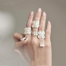 声东集西 贵州苗族手工银饰新中式窝妥⻛铃流苏戒指女