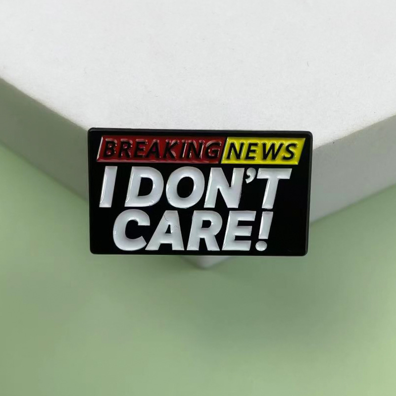 Broche geométrico de letras inglesas transfronterizas, ropa de moda personalizada, decoración de mochilas, accesorios, insignias de metal