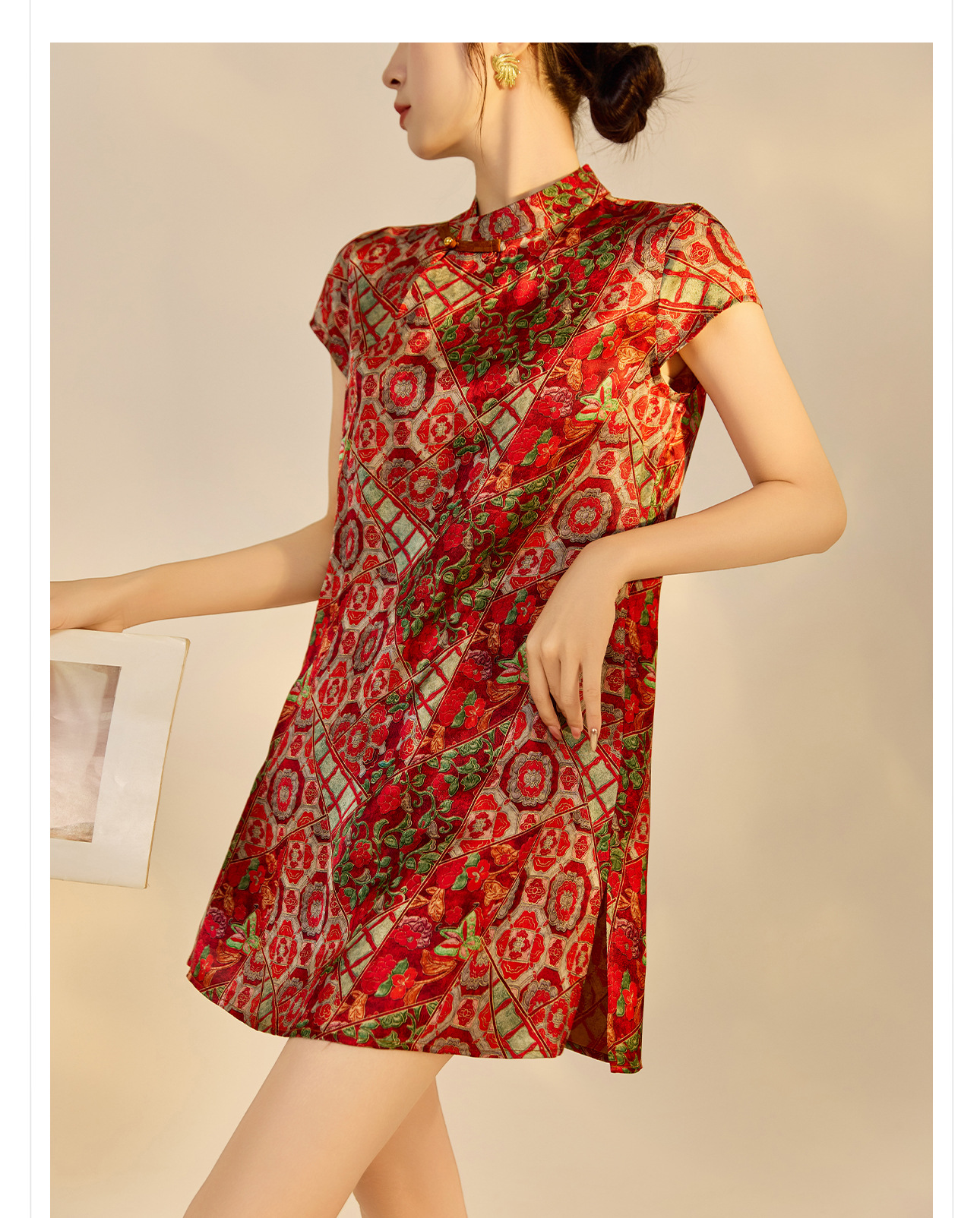 Đầm suông midi chữ A vải rayon thêu hoa cách tân cổ điển Trung Quốc — Màu đỏ san hô, Màu caramel chi tiết 10