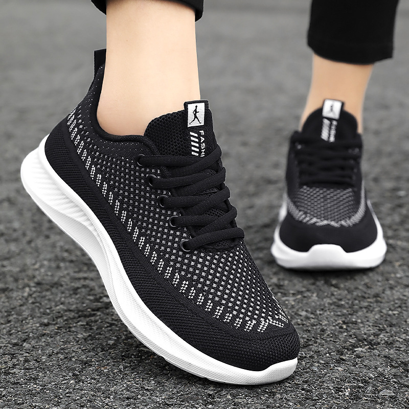 Zapatos zapatos casuales de verano para mujer zapatos individuales huecos y transpirables zapatos para correr zapatos deportivos de suela suave sin olor