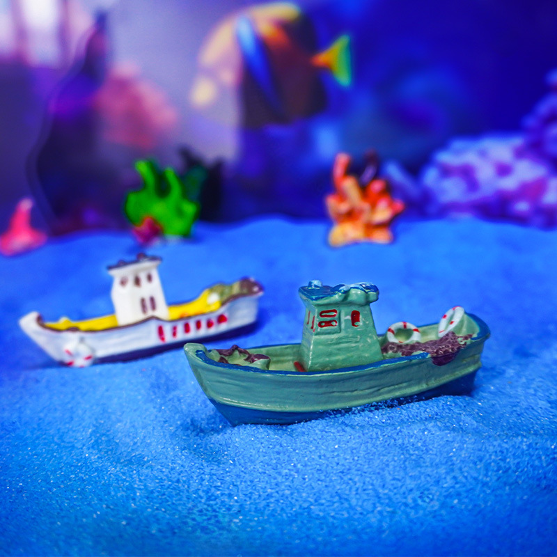 Nueva decoración para acuario, barco de resina, adorno para paisajismo de peceras, barco de pesca, mesa de arena, micropaisaje, modelo pequeño popular