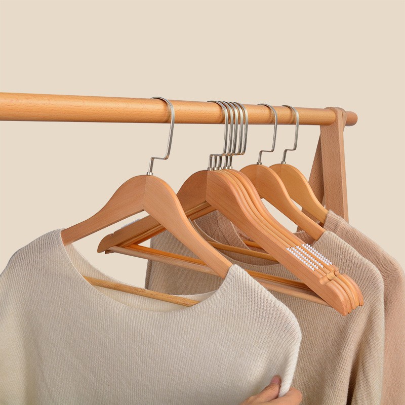 미끄럼 방지 스트립이 있는 천연 색상의 1.2cm 크롬 도금 플랫 후크 옷걸이