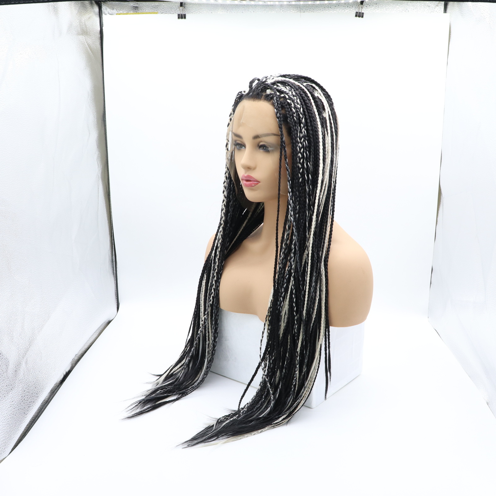 Europa y América NEWLOOK ex encaje moda pelo largo trenza peluca transfronteriza Lace Front Wigs