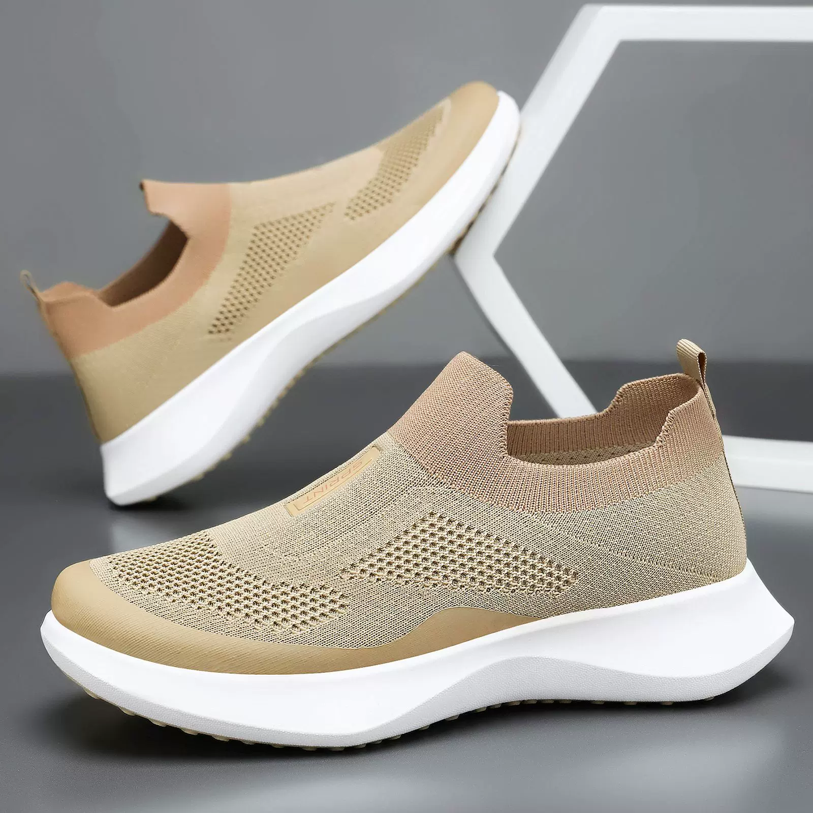 鞋子男夏季新款百搭休闲轻便单鞋跨境爆款软底透气一脚蹬健步鞋