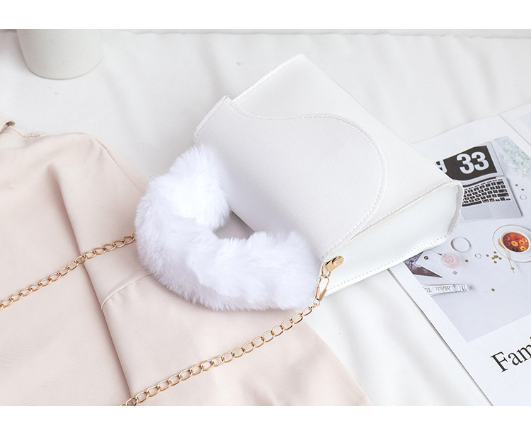 Women's Mini Pu Leather Solid Color Fashion Square Flip Cover Crossbody Bag display picture 3