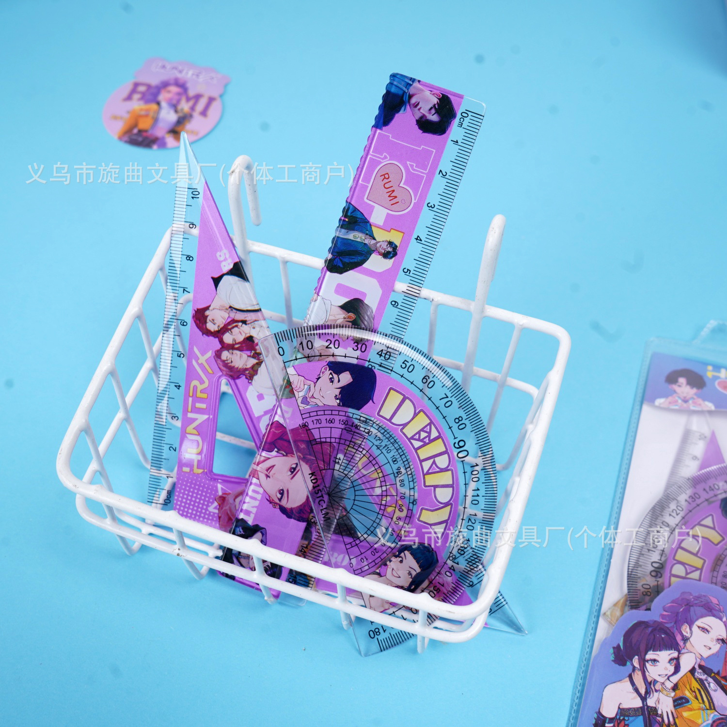 Explosión K-POP caza de brujas de cuatro piezas juego de reglas rojas en línea de alto valor de papelería multifuncional juego de reglas de estudiantes