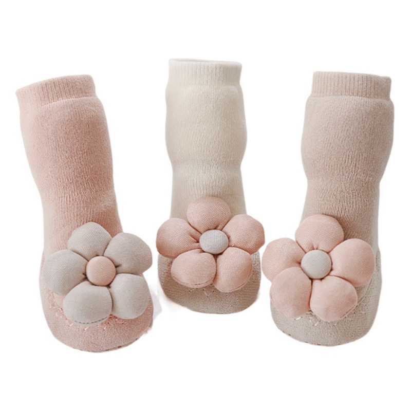 2023 invierno nuevo bebé piso zapatos calcetines engrosada Terry caliente anti-gota flor princesa cuero inferior Niño Zapatos Calcetines