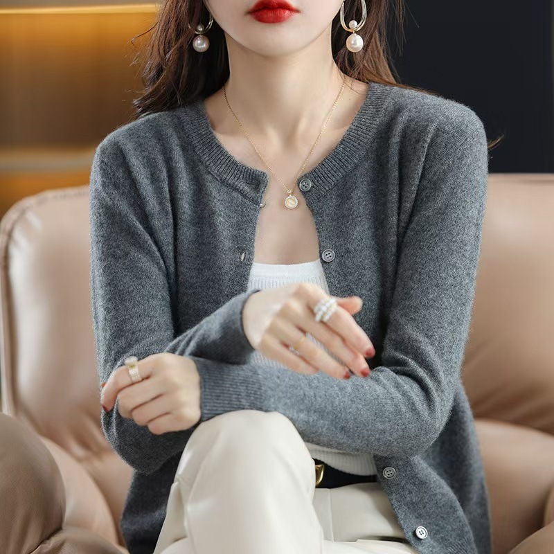 2025春秋新款圆领针织开衫女宽松显瘦毛衣时尚百搭短款上衣女外套|undefined