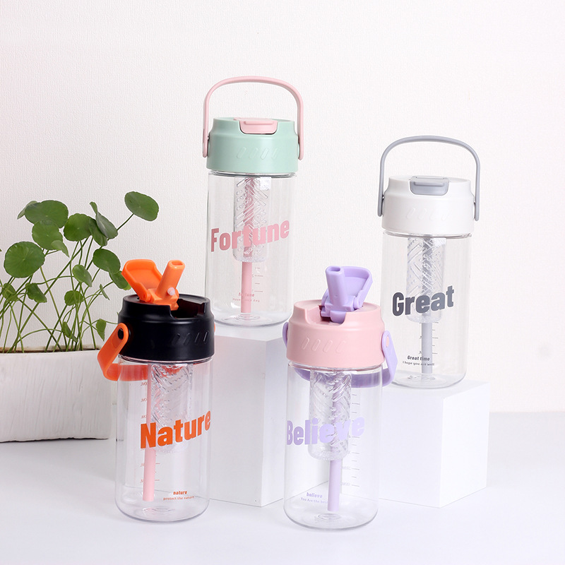 Taza de agua de plástico flor taza de té con almacén de té Estudiante DE ALTO aspecto en línea rojo ins portátil taza de paja taza