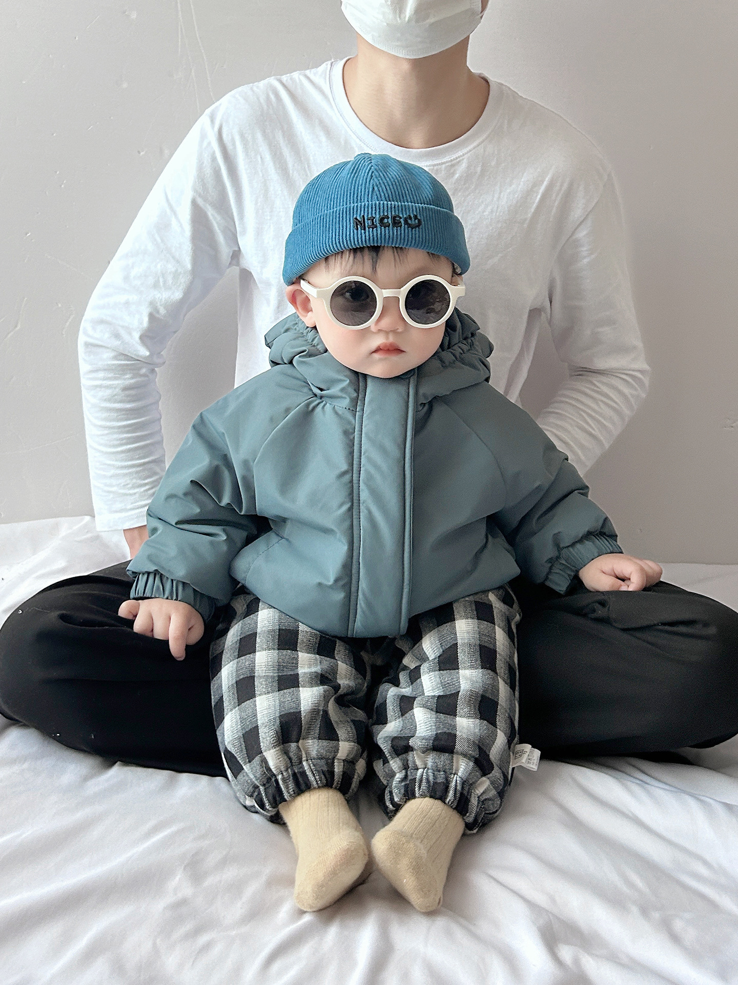 Baby invierno ropa de algodón lindo bebé ropa de dibujos animados extranjeros niños abrigado chaqueta de algodón cálida invierno