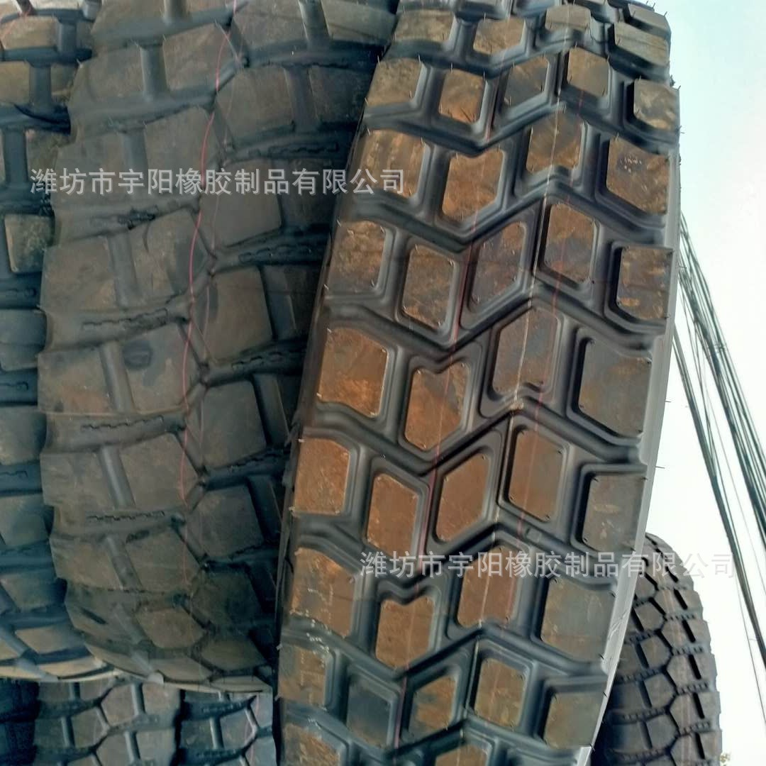 14.00R20 钢丝工程越野车 自卸车轮胎 钢丝子午线