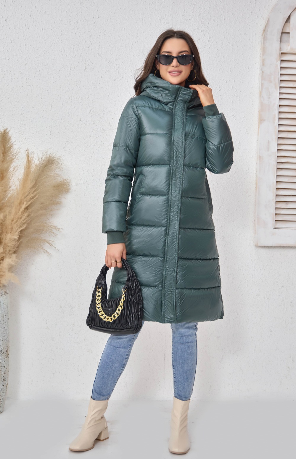Langer Damen-Wintermantel mit Kapuze, dick gesteppt, modische und elegante Outdoor-Jacke, auch in großen Größen erhältlich_voghion.com