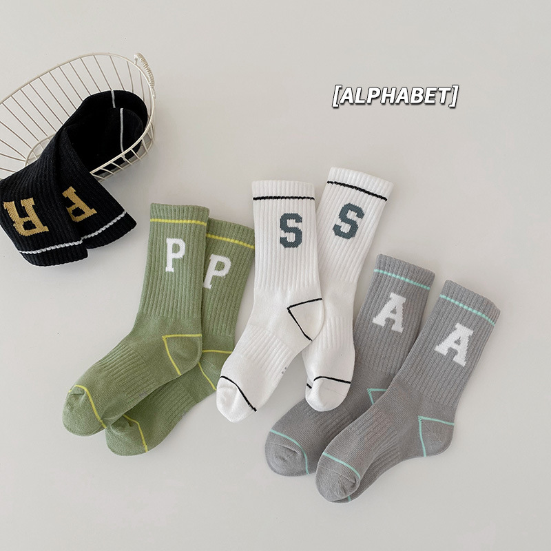 1109 wholesale of children's socks 2022 spring and autumn new pure color letter sports socks tide children's socks cotton children's middle tube socks