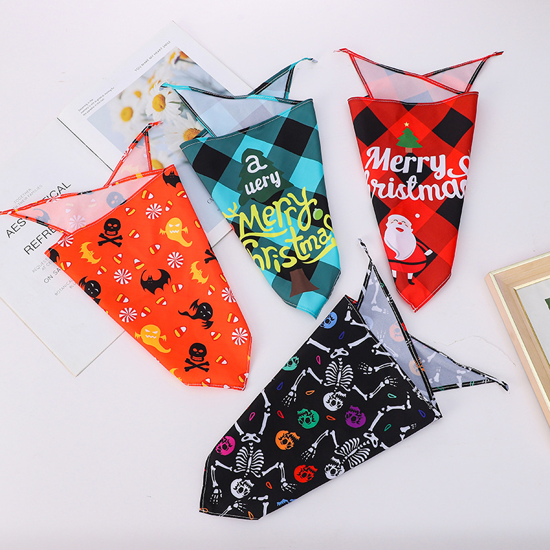 Thanksgiving pet supplies dog saliva wipes Christmas pet triangular scarves Halloween cat dog bibs and kerchiefs
