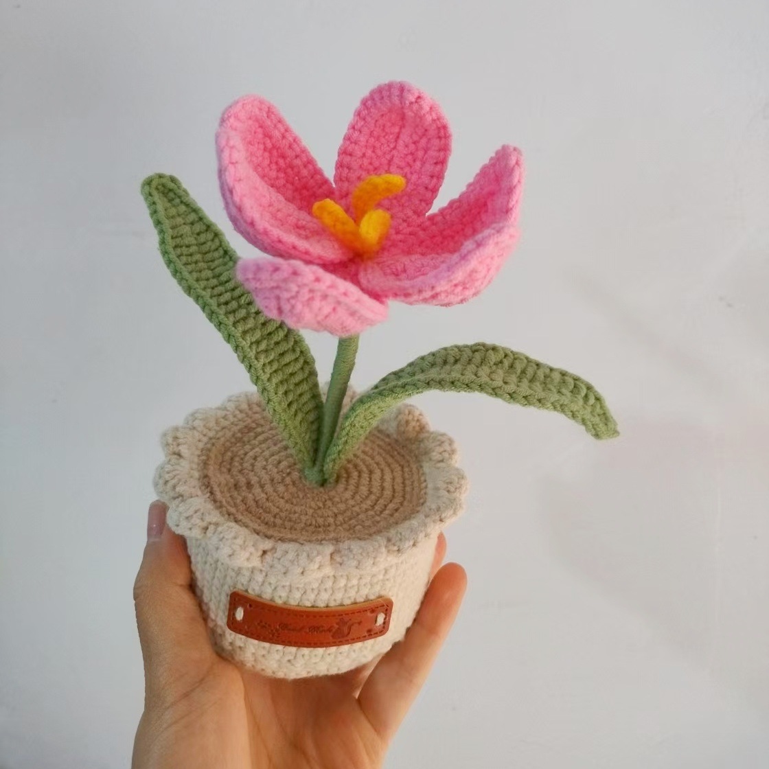 Transfronterizos productos terminados de gancho artesanal lana flores en maceta adornos para el hogar simulación de flores de punto de tulipán creativo image 6