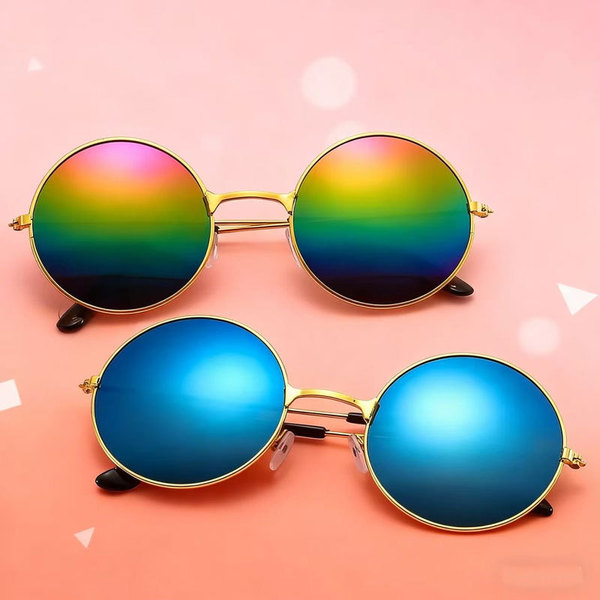 Fashionable retro sunglasses for adults