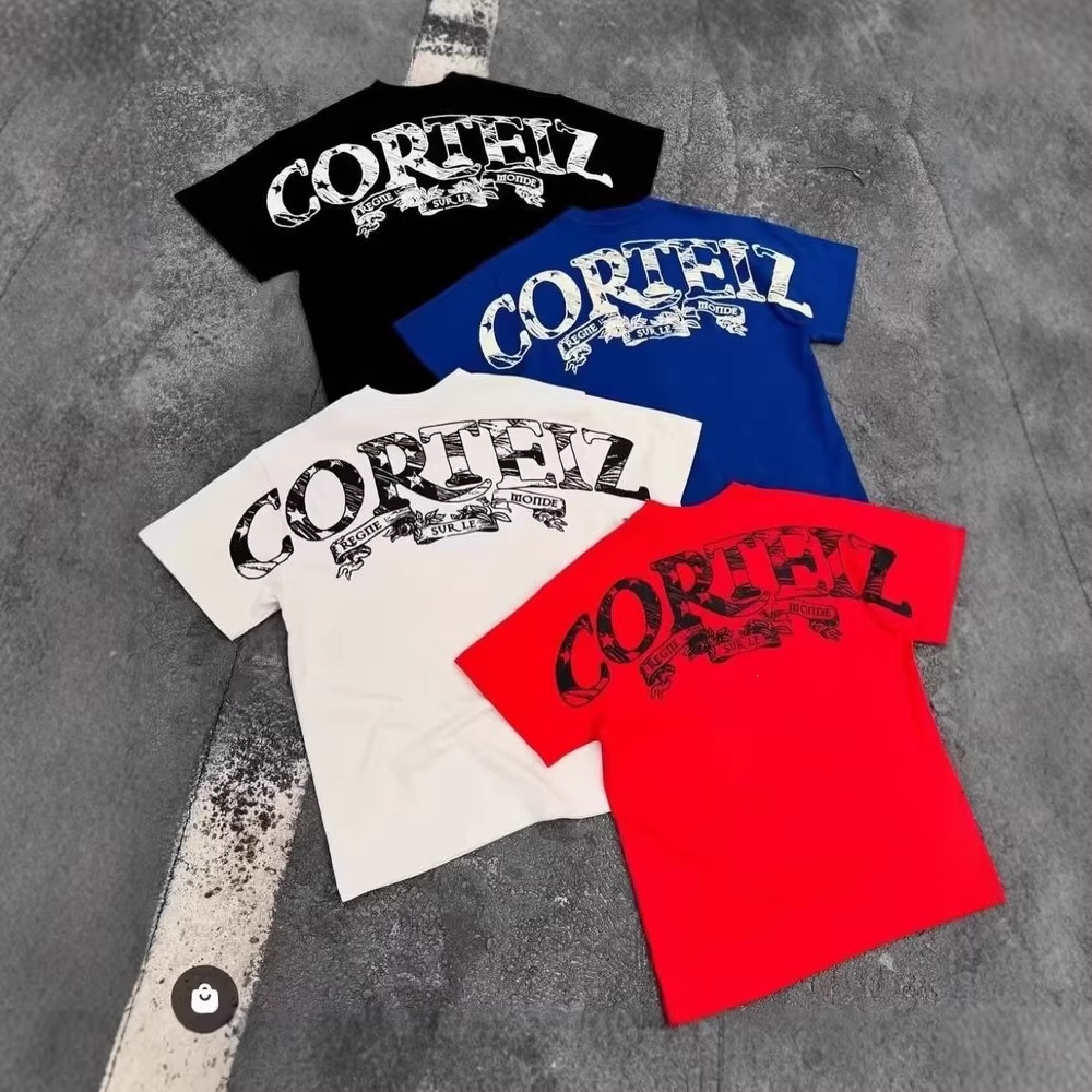 retro fashionable T-shirt for men and women