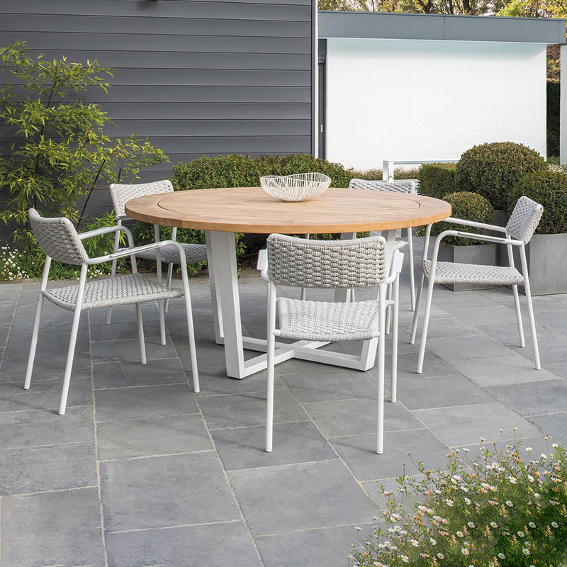 Mesas y sillas de exterior para patios de villas, mesas de aleación de aluminio impermeables y resistentes al sol, conjunto de sillas de ratán para terraza de jardín. image 4
