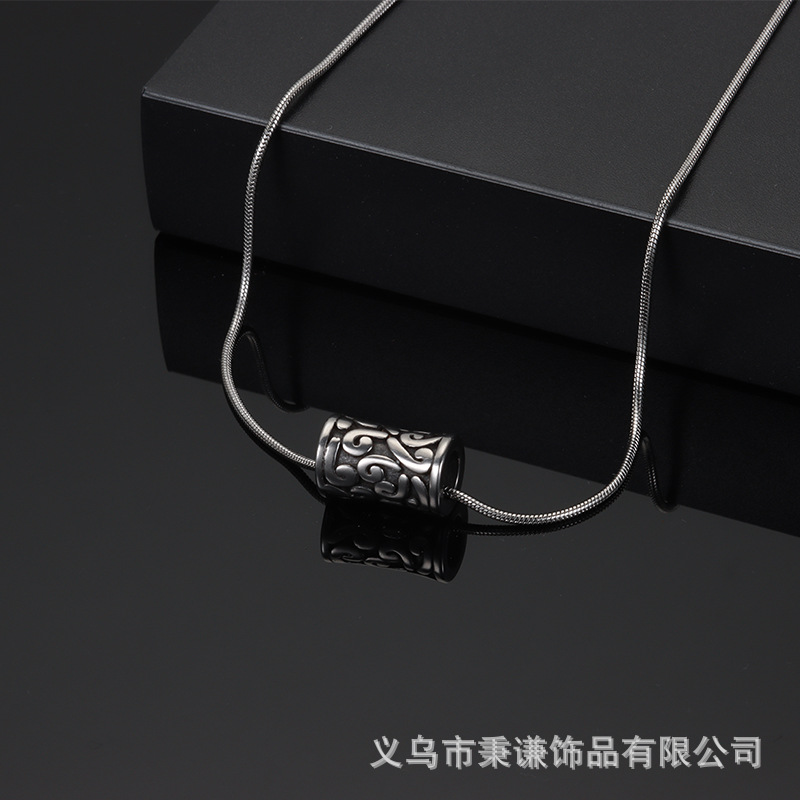Men's retro necklace