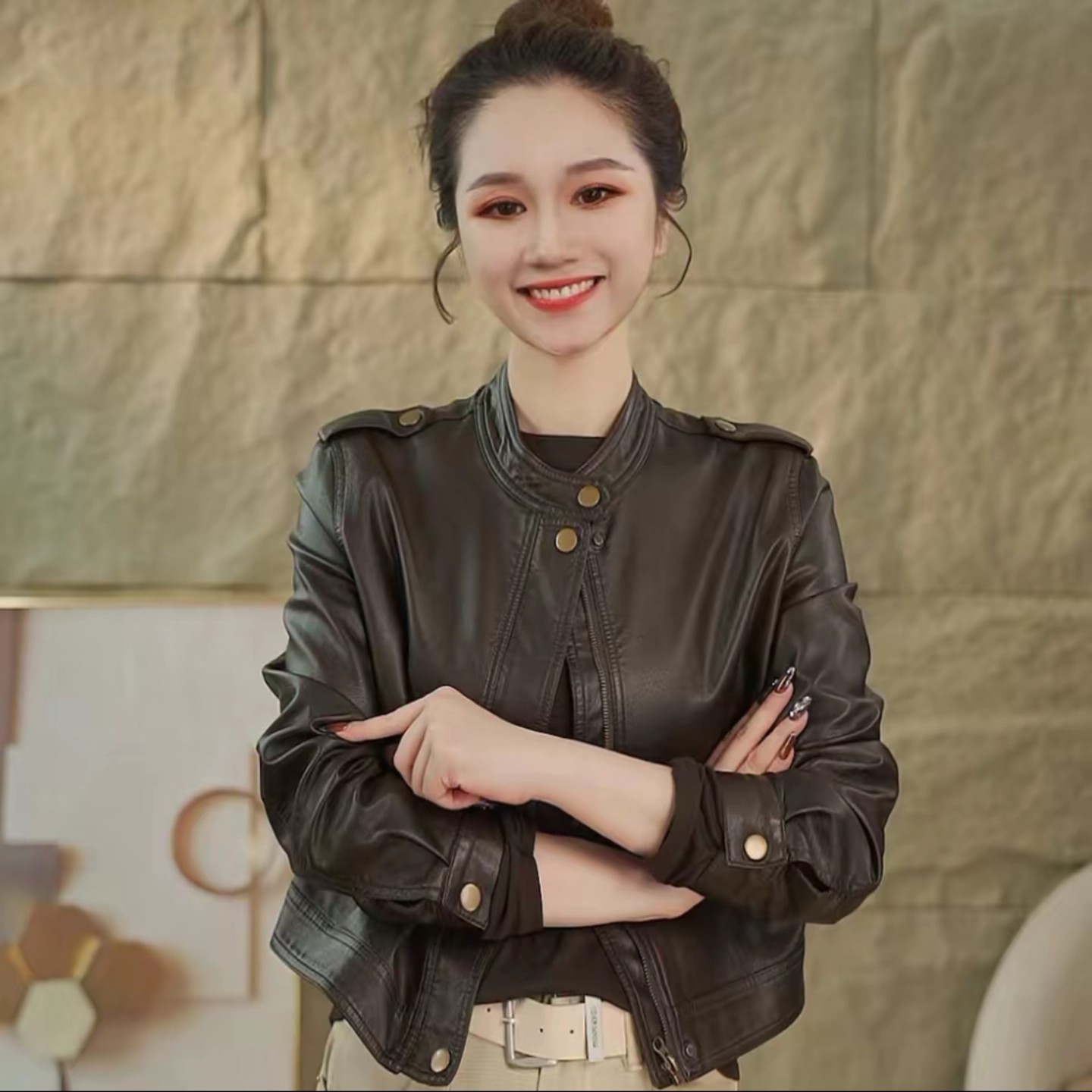 Fashionable Leather Jacket for Women, Autumn and Winter New Style, Korean Version, Loose Fit, Slimming, Short Jacket, Casual Top for Petite Women