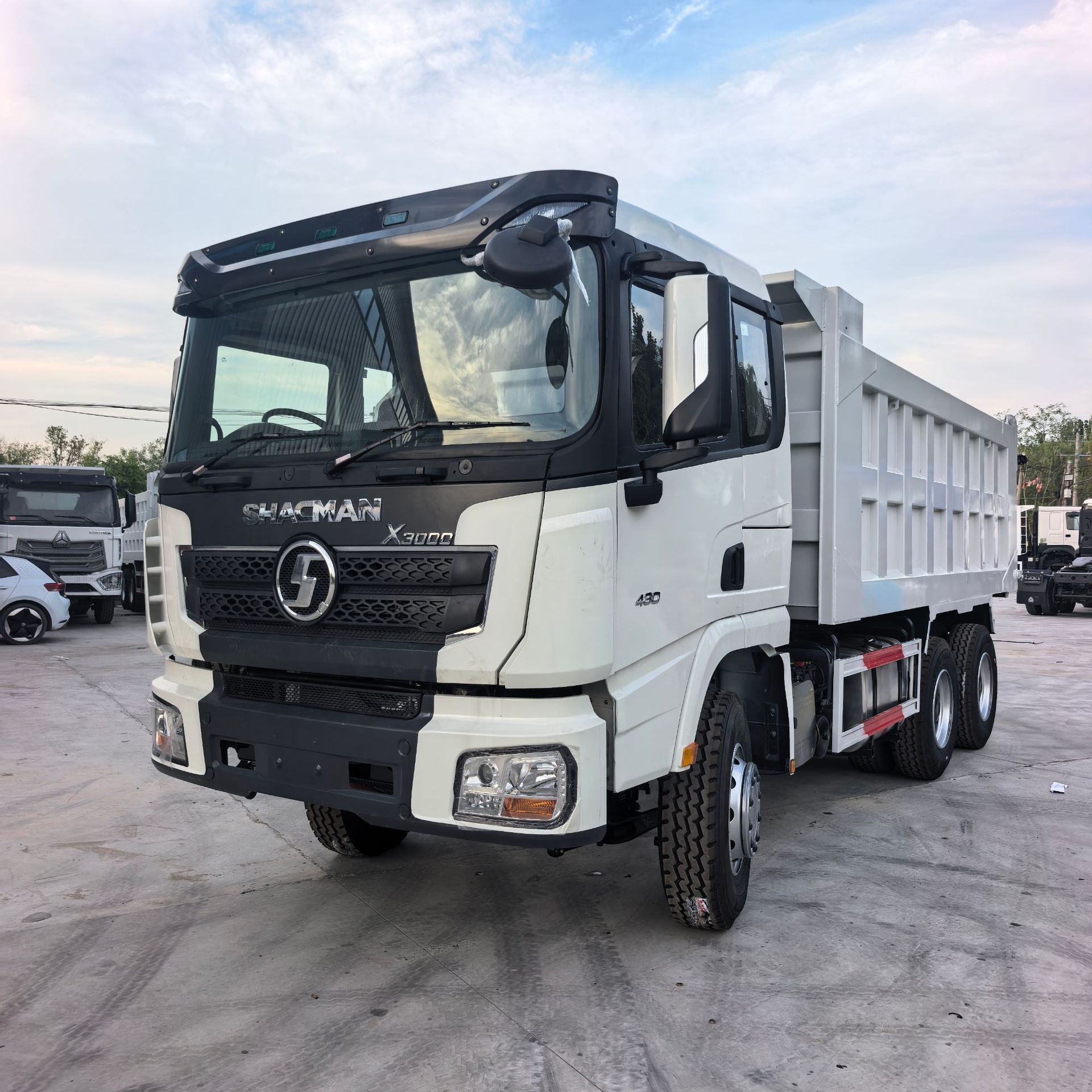 Shacman Delong X3000 dump truck exported to Africa, 6×4 muck truck, 430 horsepower SHACMAN tractor head