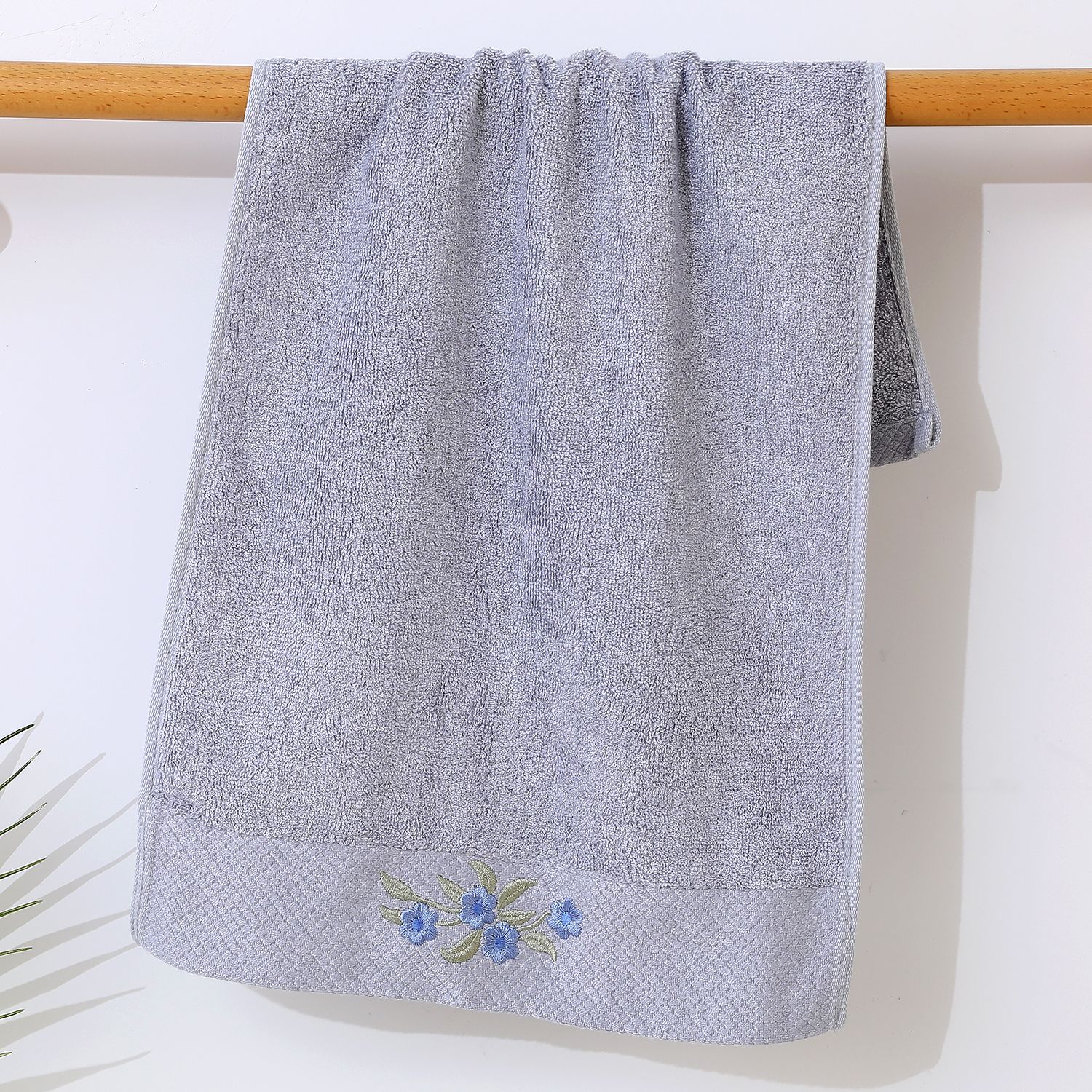 Thickened Embroidered Absorbent Bamboo Fiber With Peony Pattern, Adult Face Wash Towel, Wholesale Gift Towel_voghion.com