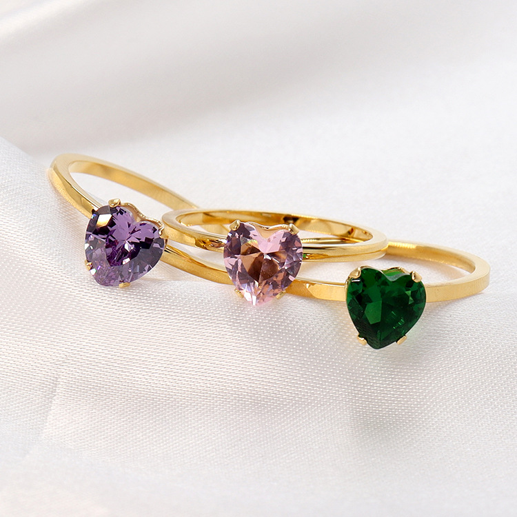 5g Weight 18K Gold Plated Plating Material Fashion Heart Shape Stainless Steel Inlay Rhinestones Rings