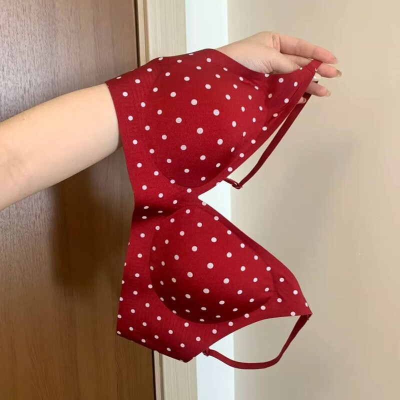 Christmas Polka Dot Red Lingerie Set for Women, Thin Style, Small Chest, Wireless, Comfortable, Seamless, Soft Support, Zodiac Year Bra