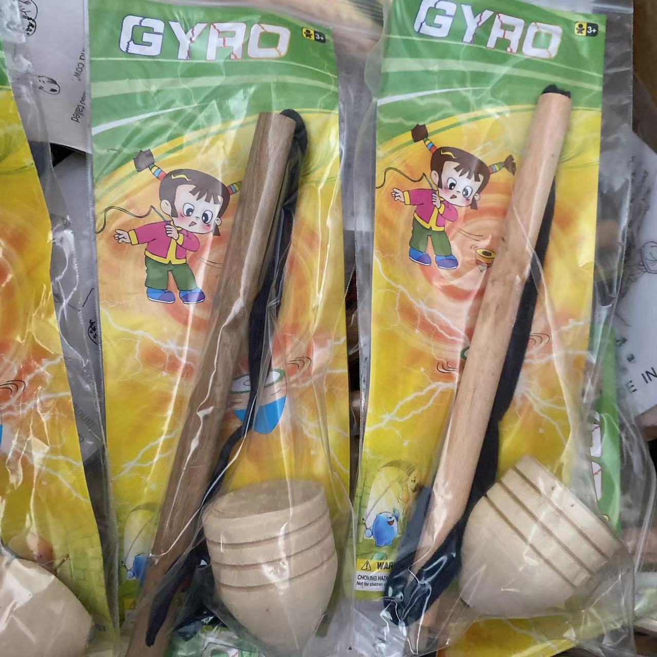 Gyro de madera fábrica al por mayor juguete nostálgico látigo Gyro juguete infantil puesto de venta al por mayor cantina escolar