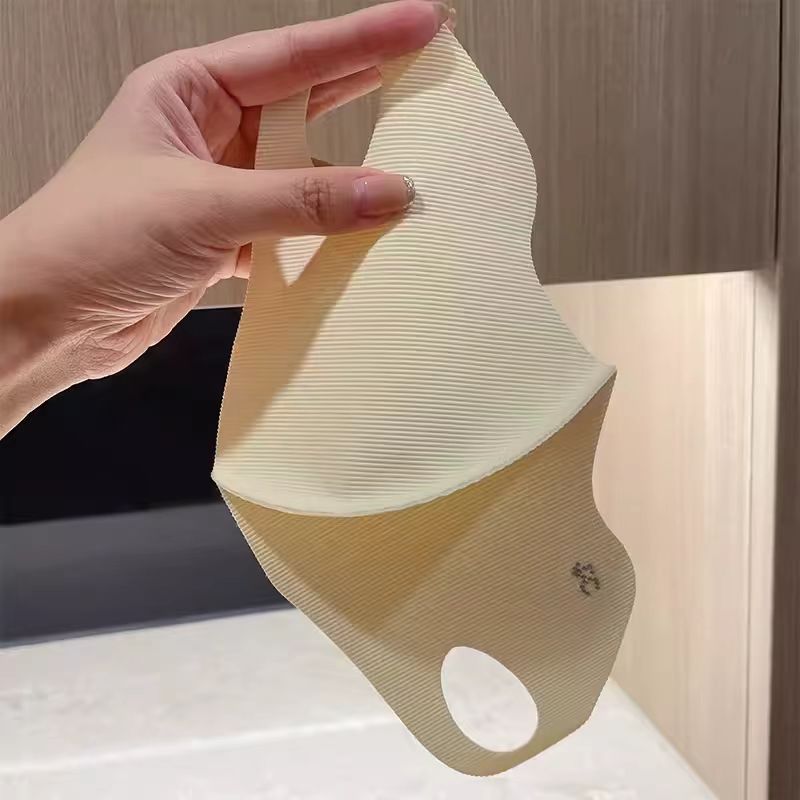 Summer medical mask with hyaluronic acid