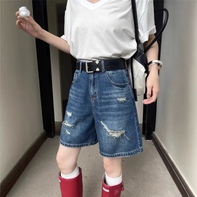 Spring Vintage Straight-Leg Dark Blue Ripped High-Waisted Denim Shorts for Women, Loose Fit, Slimming, Casual Wide-Leg Mid-Length Pants Spring Vintage Straight-Leg Dark Blue Ripped High-Waisted Denim Shorts for Women, Loose Fit, Slimming, Casual Wide-Leg Mid-Length Pants