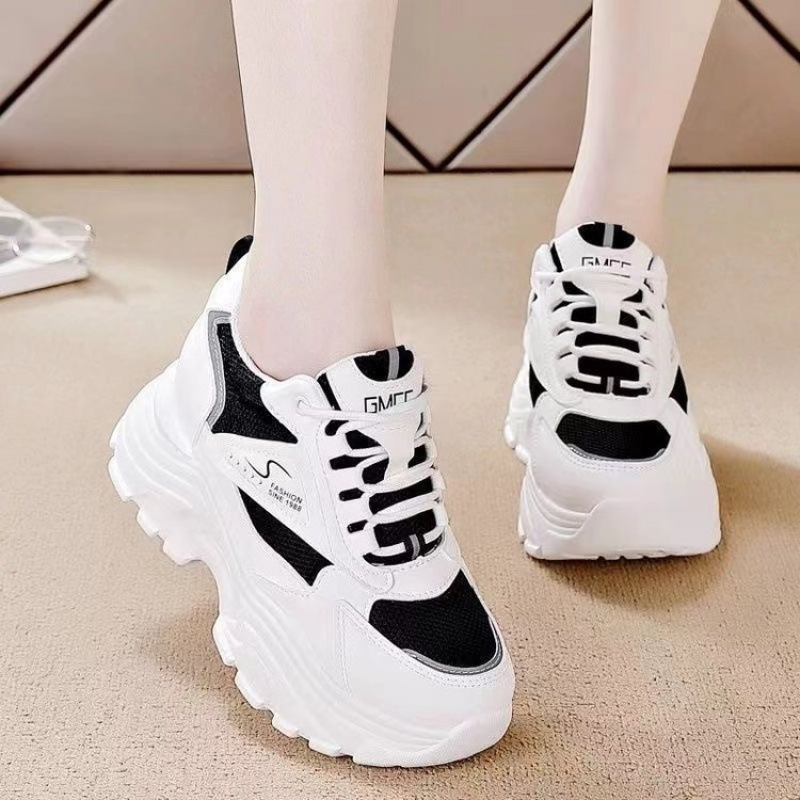 검은색
