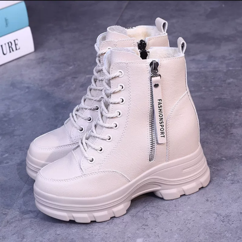 Низкие ботинки martens, платформенные ботильоны, осенний тренд, шнуровка, размеры 34–40