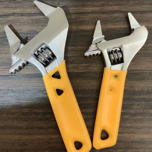 Cross-border Weida industrial-grade plastic-coated mini lightweight short-handled large-open adjustable wrench multi-functional plumbing and bathroom wrench