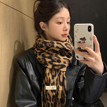 小众设计甜酷复古豹纹流苏围巾女2024新款千禧辣妹风秋冬加厚披肩