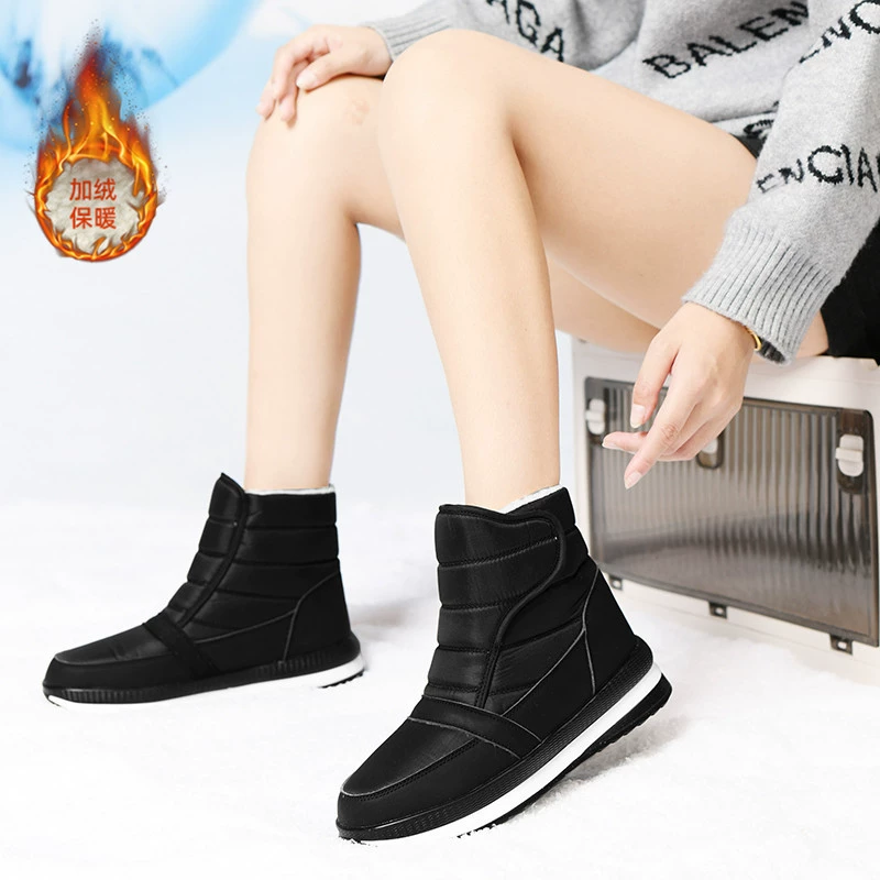2024 зима новая посередине нескользящие водонепроницаемые легкие снежные сапоги женские средние и пожилые толстые теплые рукава хлопковые туфли