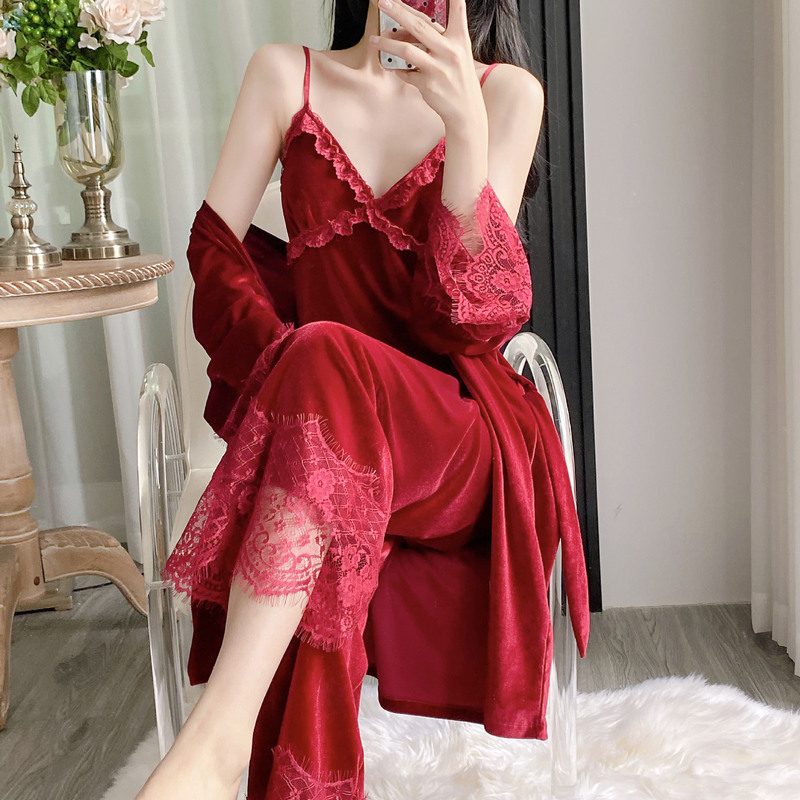 Autumn and Winter New Lace Pajamas for Women, Gold Velvet, Elegant and Sexy Suspender Nightgown with Breast Pads, Three-Piece Home Clothes