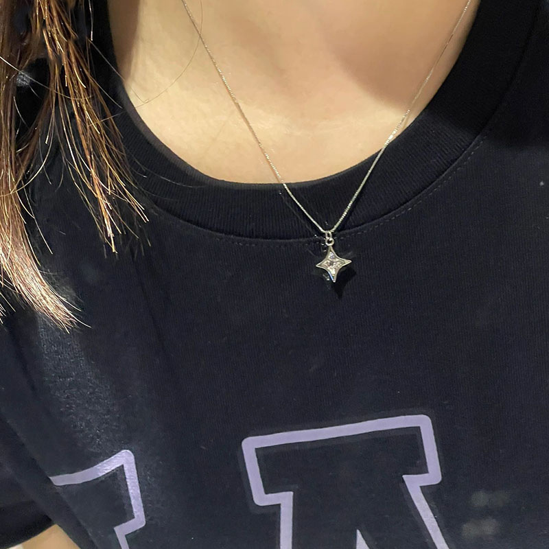 Collier Étoile à Quatre Branches Soleil Levant, Design Haut de Gamme, Style Simple et Tendance sur Instagram, À la fois Doux et Cool._voghion.com