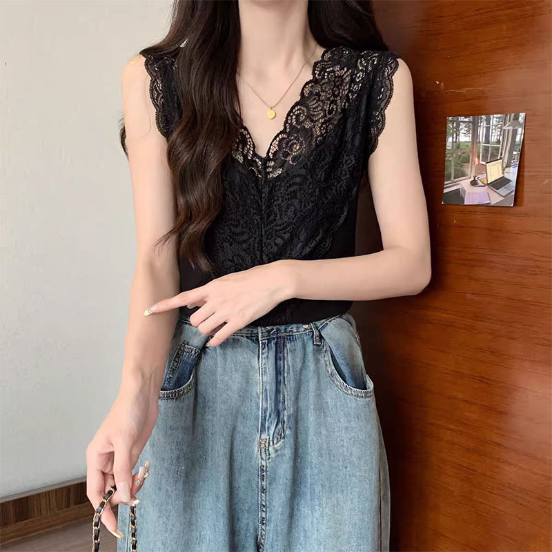 Spring and Summer 2025 New V-neck Lace Shirt plus size chubby girl Sling Small Vest Women's Inner Beautiful Back Modal Top