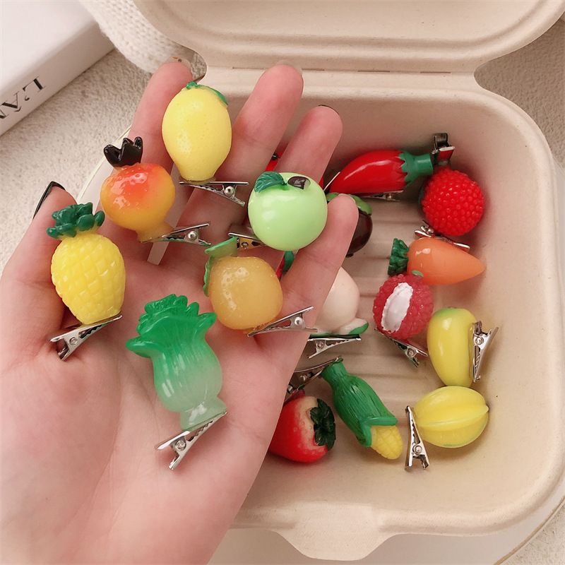 Horquilla de fruta de simulación creativa, juego de comida, fresa, durian, horquilla de granada, lindo clip lateral de resina, divertido accesorio para el cabello de melocotón