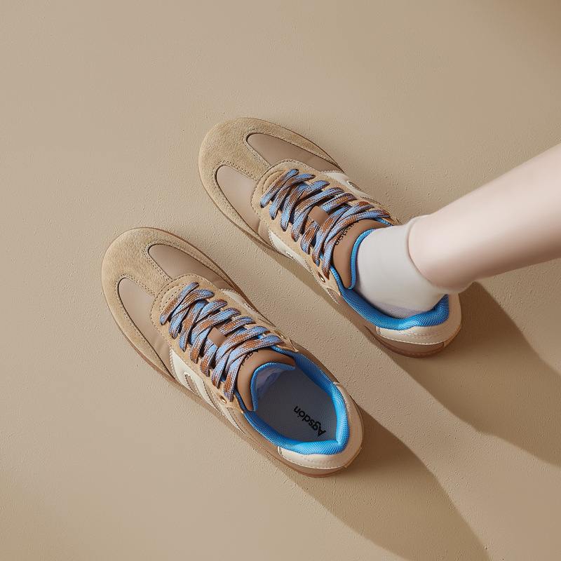 Zapatos de entrenamiento marrón de mujeres 2025 nuevo otoño invierno grueso retro Meirard skate zapatos casuales planos