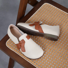 秋季新款森系手工花朵真皮女单鞋平跟软底鞋真皮奶奶鞋圆头  2611