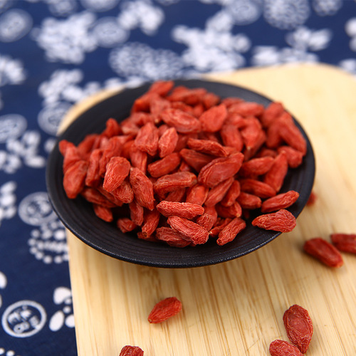 Ningxia Zhongning Washless Large Grain Goji Berries for Tea and Soup - 228g Bag of Special Grade Goji Berries Wholesale