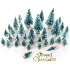 メーカー直販55点セットのミニクリスマスツリー麻の花輪に雪麻の木クリスマスの木のテーブルが飾られています。