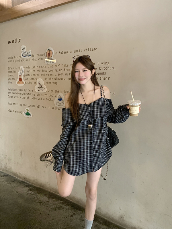 法式气质一字肩长袖衬衫女早秋季新款设计感小众纯欲辣妹露肩上衣|undefined